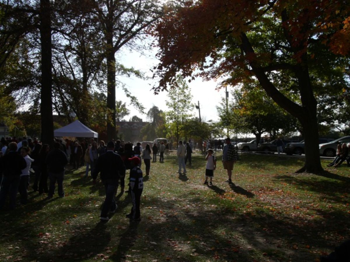 autumn crowd