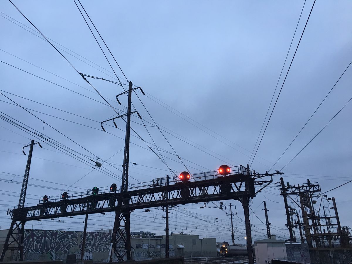 train wire